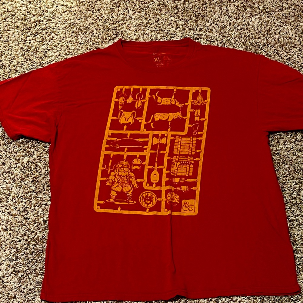 LootCrate Exclusive! Dungeons and Dragons Graphic Tee!